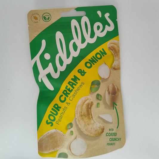 Peanuts og cashew med sour cream and onion